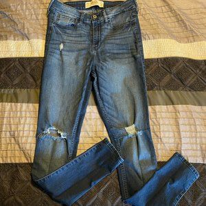 Hollister Super Skinny Jeans